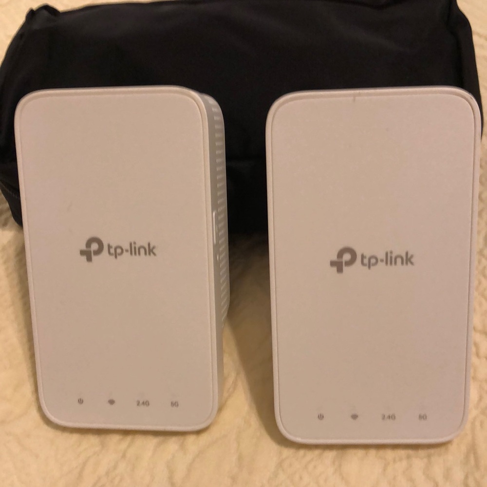 TWO - TP link AC1200 wifi range extenders. 2.